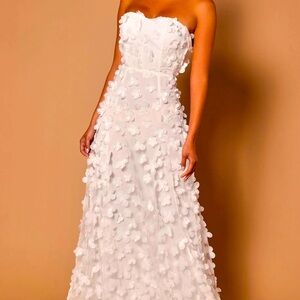 Ball gown/Wedding Dress